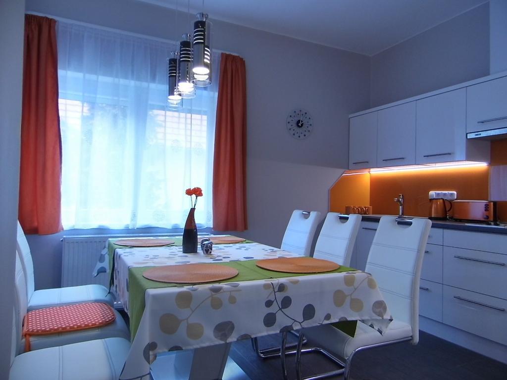Alfa Apartman Sárvár Kamer foto